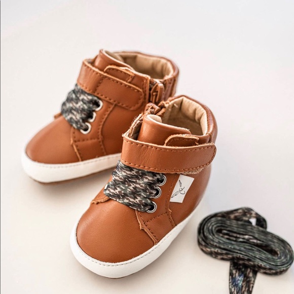 Baby Boy Brown Hightops - Picture 2 of 4